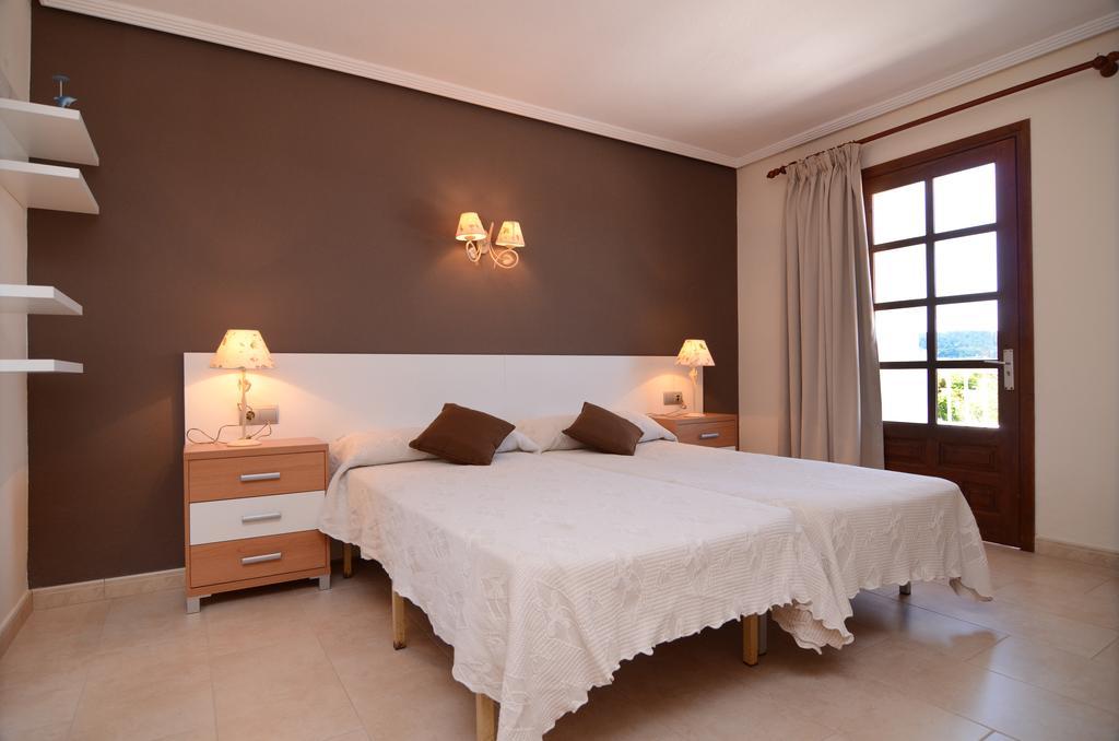 Hostal Cala Boix Es Canar  Phòng bức ảnh