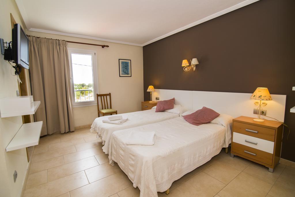 Hostal Cala Boix Es Canar  Ngoại thất bức ảnh