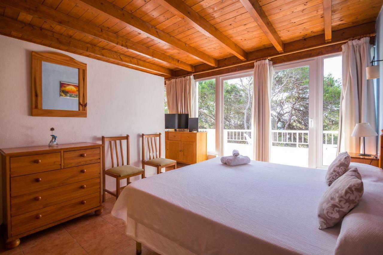 Hostal Cala Boix Es Canar  Ngoại thất bức ảnh
