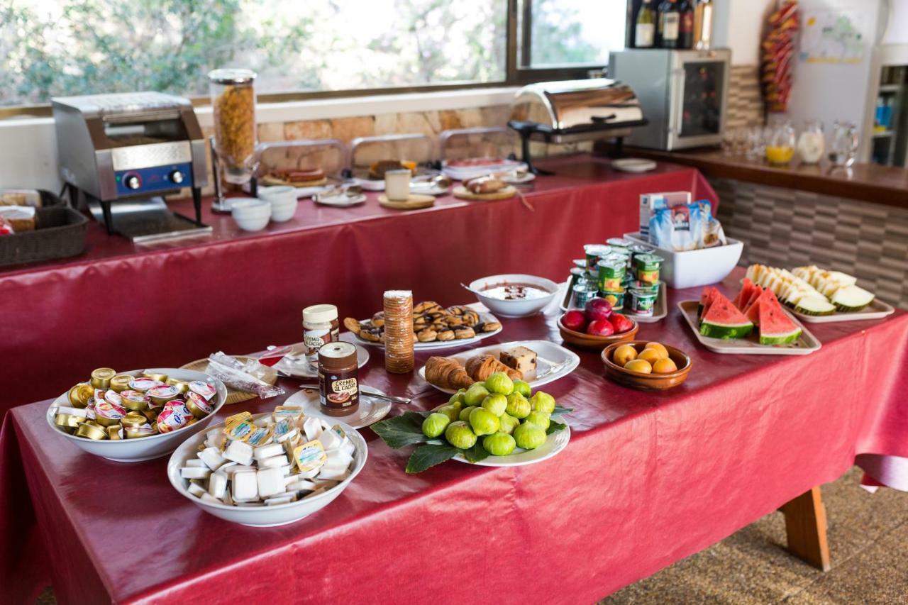 Hostal Cala Boix Es Canar  Ngoại thất bức ảnh
