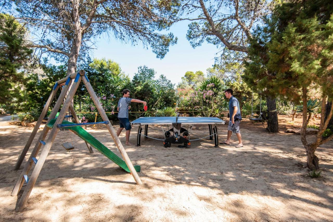 Hostal Cala Boix Es Canar  Ngoại thất bức ảnh